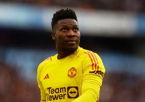 奥纳纳12次失误致对手射门&amp;8次失误致丢球，英超门将最多