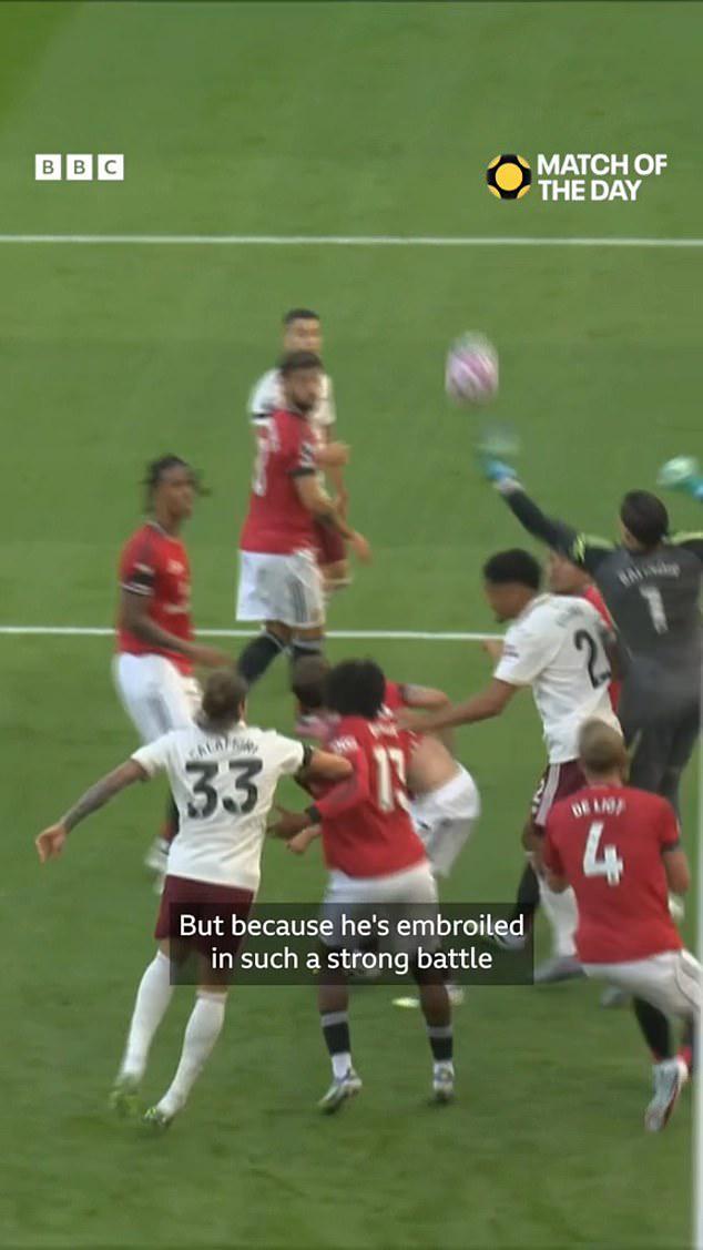 乔-哈特:巴因迪尔应让芒特在另一侧挡萨利巴,以让自己解围