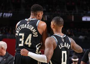 开云登录入口-蒂格:利拉德习惯和传球为先的内线合作 而字母哥是得分为先