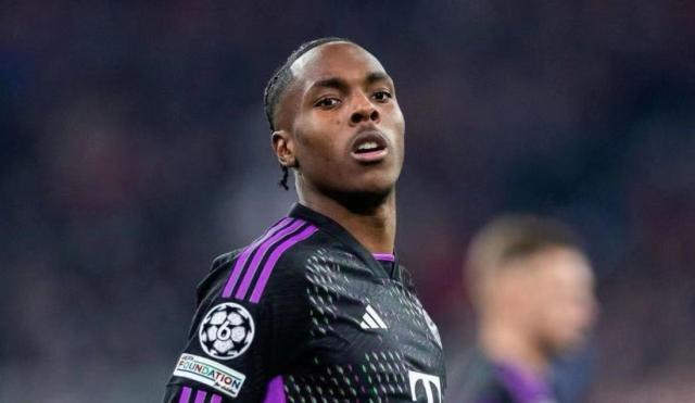 【夜读】C罗收到罚单