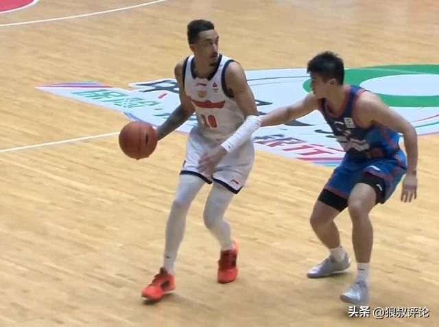 Kaiyun开云中国官网-杜锋：外援对球队体系重要性占比非常大 奎因首次打CBA需更多适应