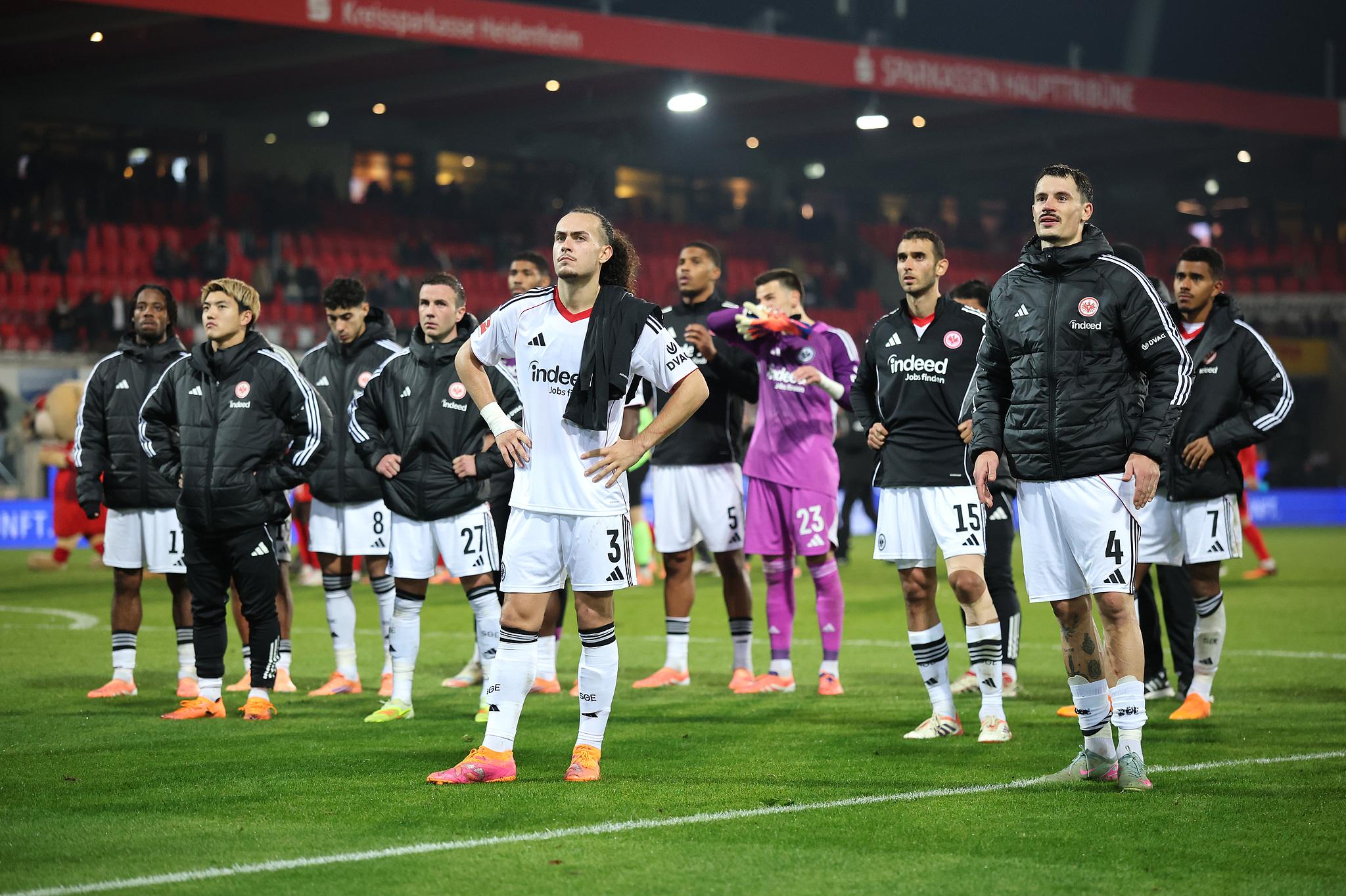 Kaiyun开云中国官网-失去明星前锋埃基蒂克和马尔穆什,法兰克福步履维艰