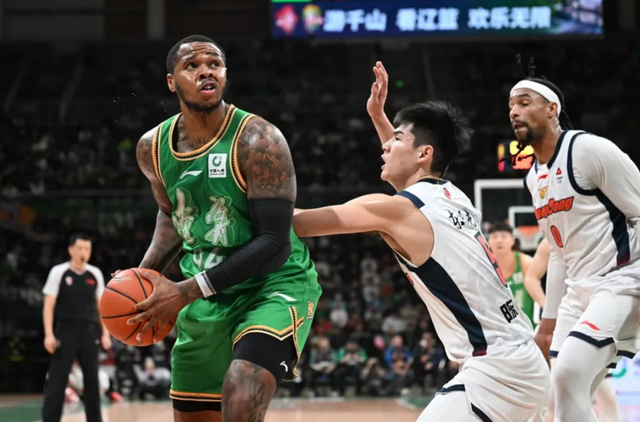 曝杨鸣卸任!辽宁男篮完成换帅,乌戈走马上任,冲击季后赛