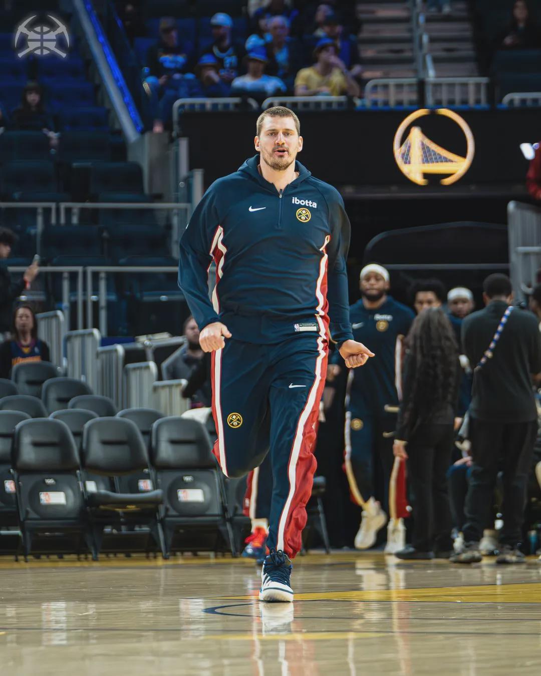 场均27+14+9!坐拥联盟第一战力为何突然萎靡?他们想念那位配角