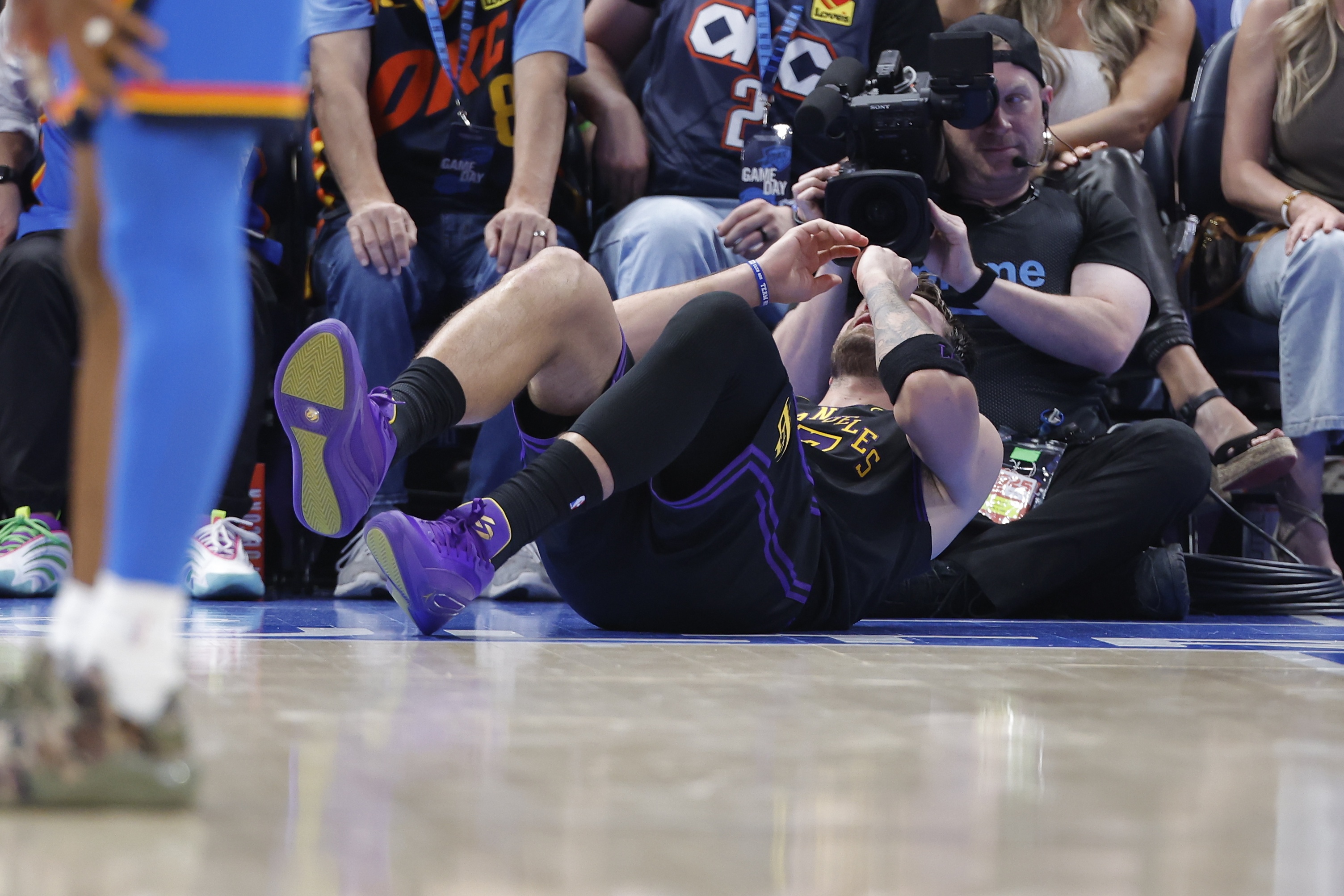 Kaiyun网页版-湖人指望东契奇火线复出救主？别忘了哈登强行复出沦为空壳的惨案